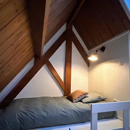 Дом отдыха Detached In The Middle Of The Forest *